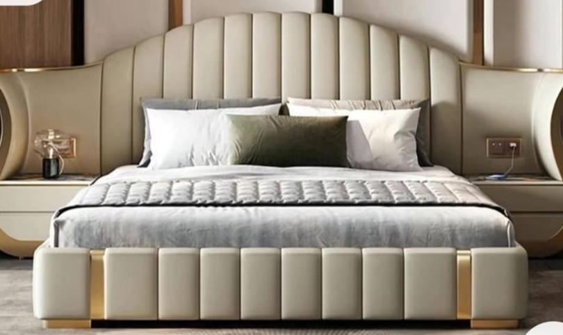 Aurelia Royal Upholstered Bed
